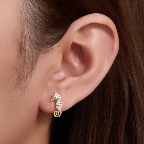 925 Sterling Silver CZ Pavé Seahorse Stud Earrings